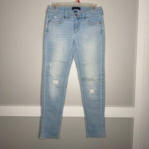 White House Black Market Girlfriend Jeans Womens 00 Lt Blue Distressed Stretch